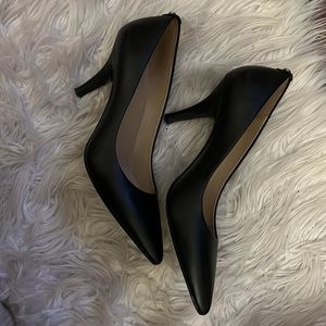 Michael Kors Black pumps